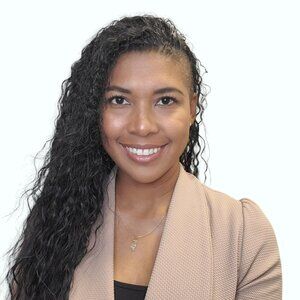 Meet your Posher, Shahera